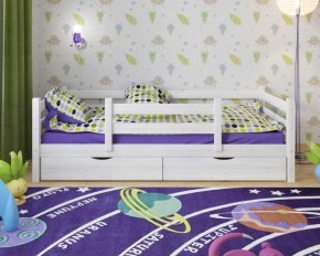 Детская кровать из массива березы Соня-5 (Белый/Лак) в Пуровске - purovsk.ok-mebel.com | фото
