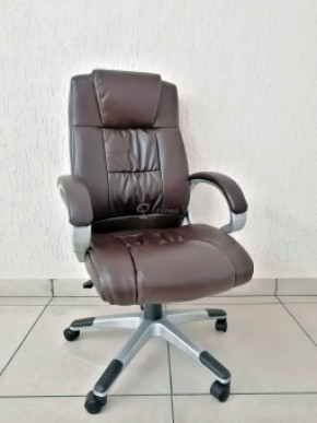 Кресло Barneo K-6 для руководителя (коричневая экокожа) в Пуровске - purovsk.ok-mebel.com | фото